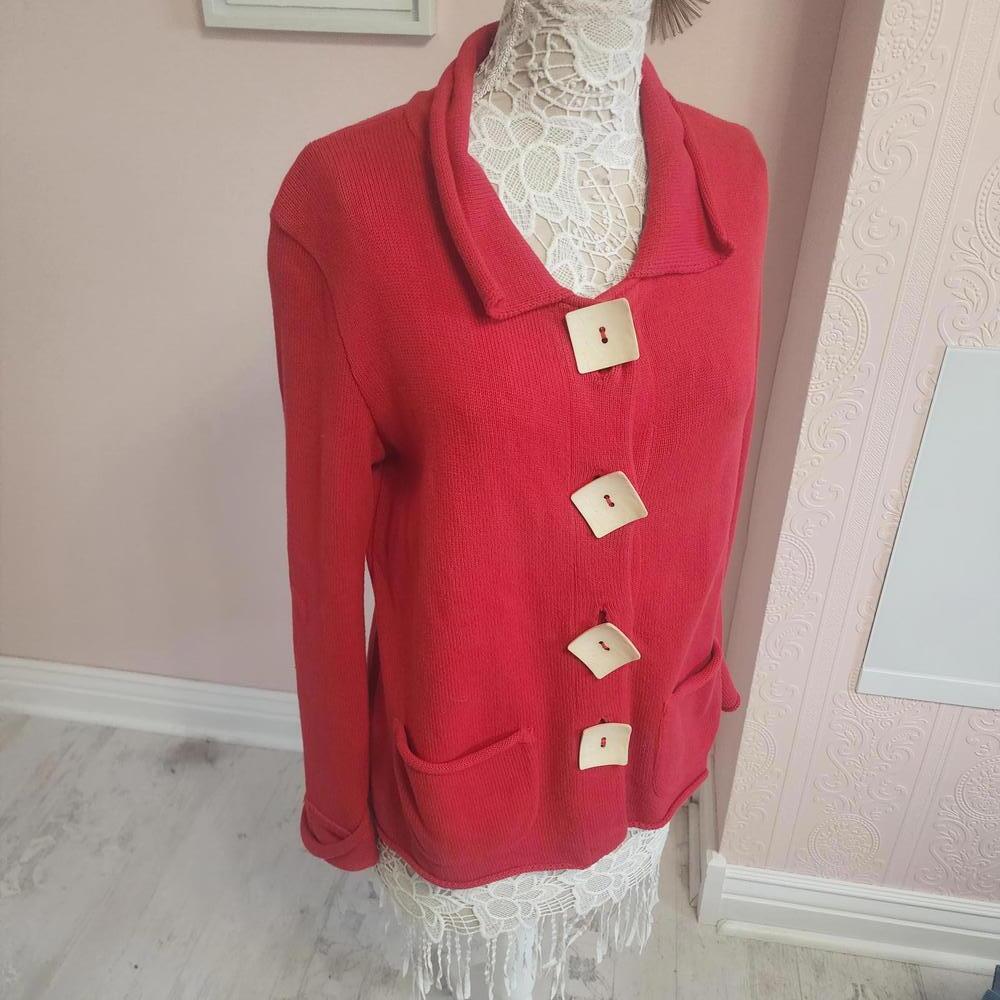 EUC Willow red big button sweater so adorable M